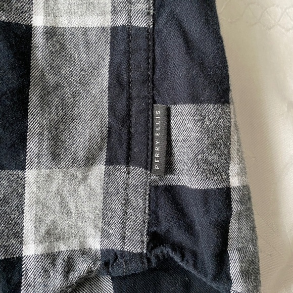 Perry Ellis Portfolio Men's Gray Plaid Long‎ Sleeve Button Up Shirt Size Medium - Picture 6 of 11